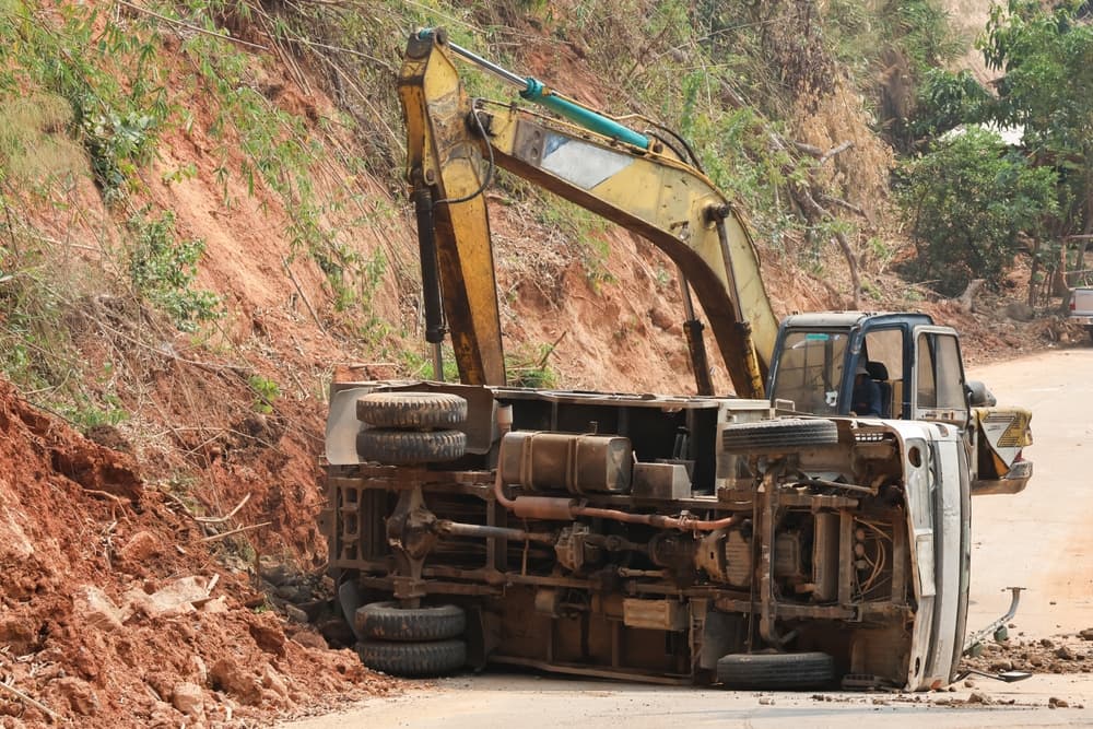 How to File a Claim After a Construction Truck Accident