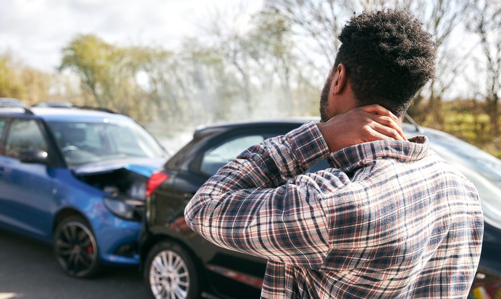 ¿Cuánto tiempo es normal tener dolor de cuello después de un accidente de auto?