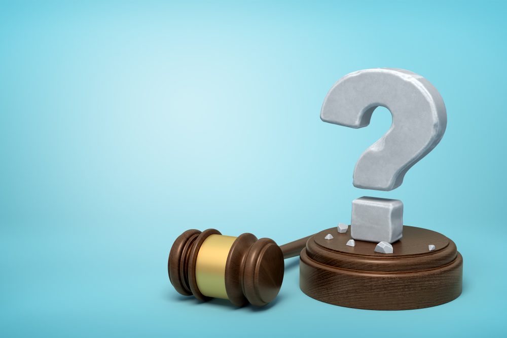 Should I Sue a Trucking Company After an Accident?